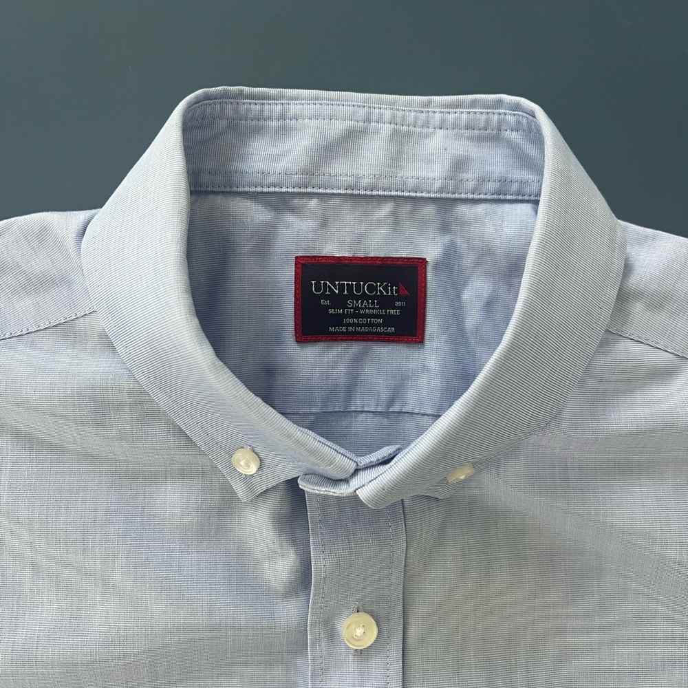 UNTUCKit Slim Fit Long Sleeve Button Down Shirt Size Small - Picture 2 of 4